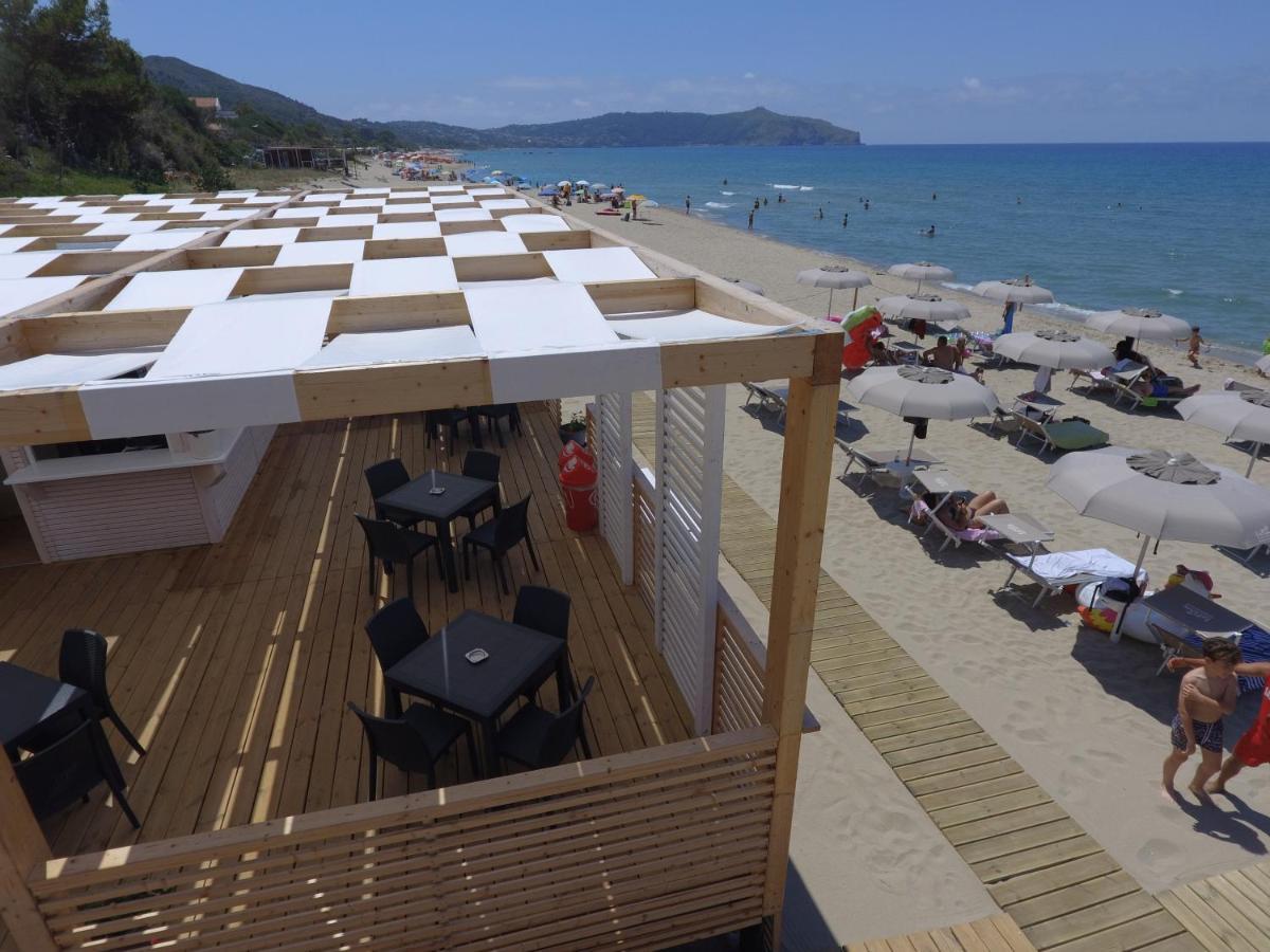 Residence Le Palme - Appartamenti Sul Mare - Spiaggia Tra Palinuro E Caprioli Пишотта Экстерьер фото