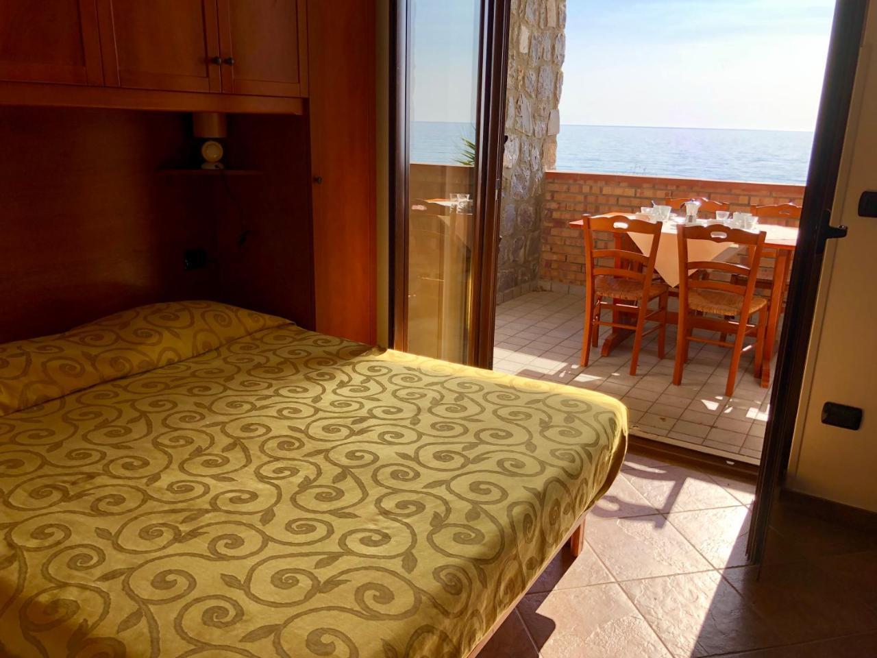 Residence Le Palme - Appartamenti Sul Mare - Spiaggia Tra Palinuro E Caprioli Пишотта Экстерьер фото