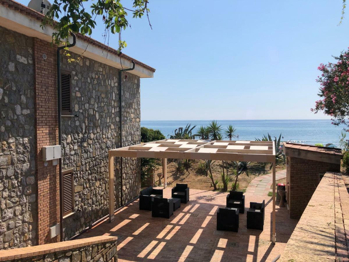 Residence Le Palme - Appartamenti Sul Mare - Spiaggia Tra Palinuro E Caprioli Пишотта Экстерьер фото