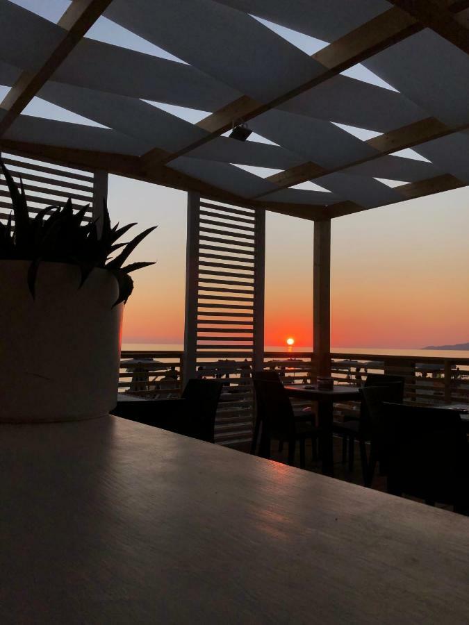 Residence Le Palme - Appartamenti Sul Mare - Spiaggia Tra Palinuro E Caprioli Пишотта Экстерьер фото